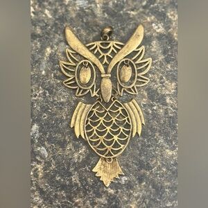 Vintage Gold Tone Owl Pendant Necklace